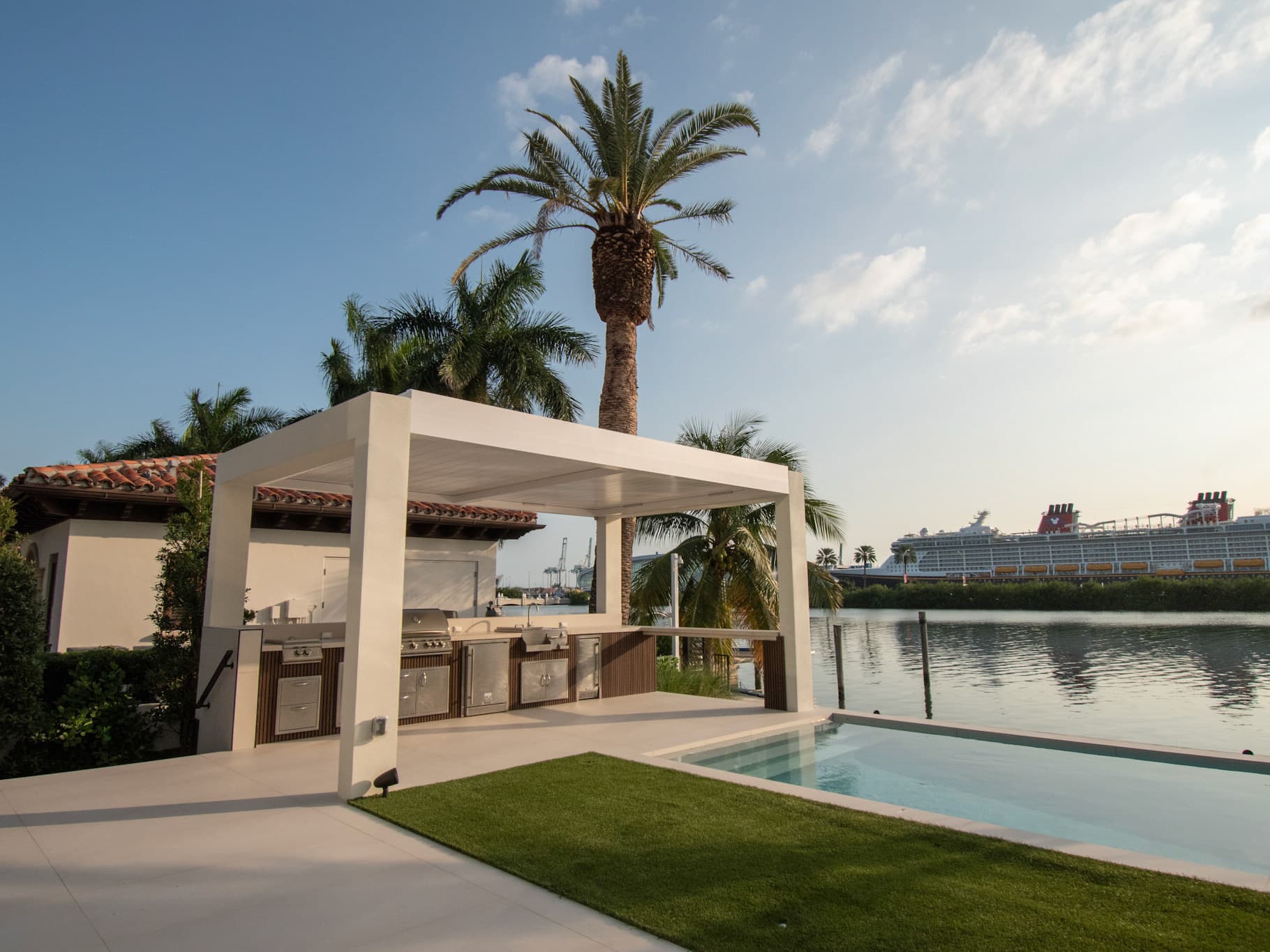 Star Island Luxury