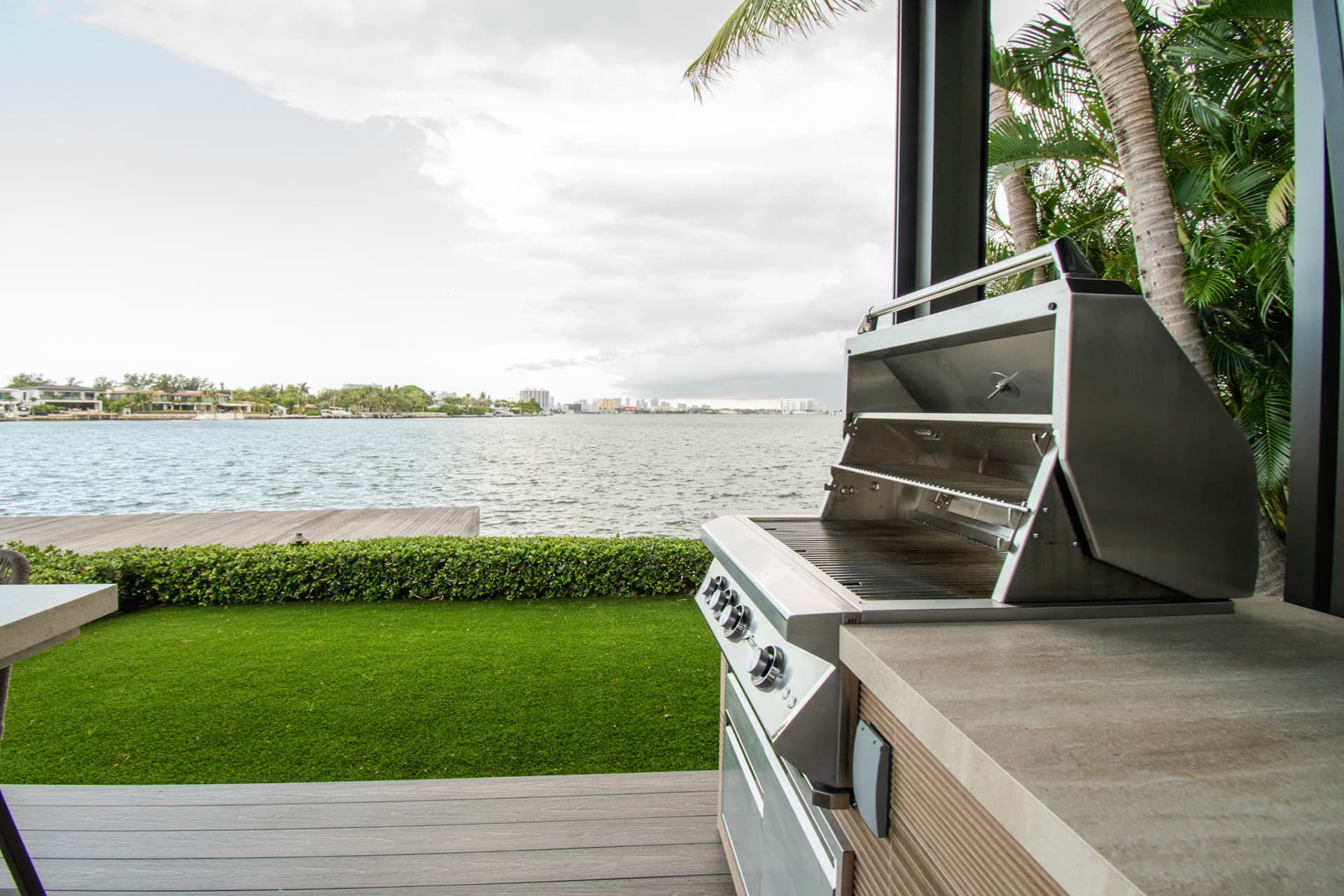 Miami Beach Waterfront - Photo 4
