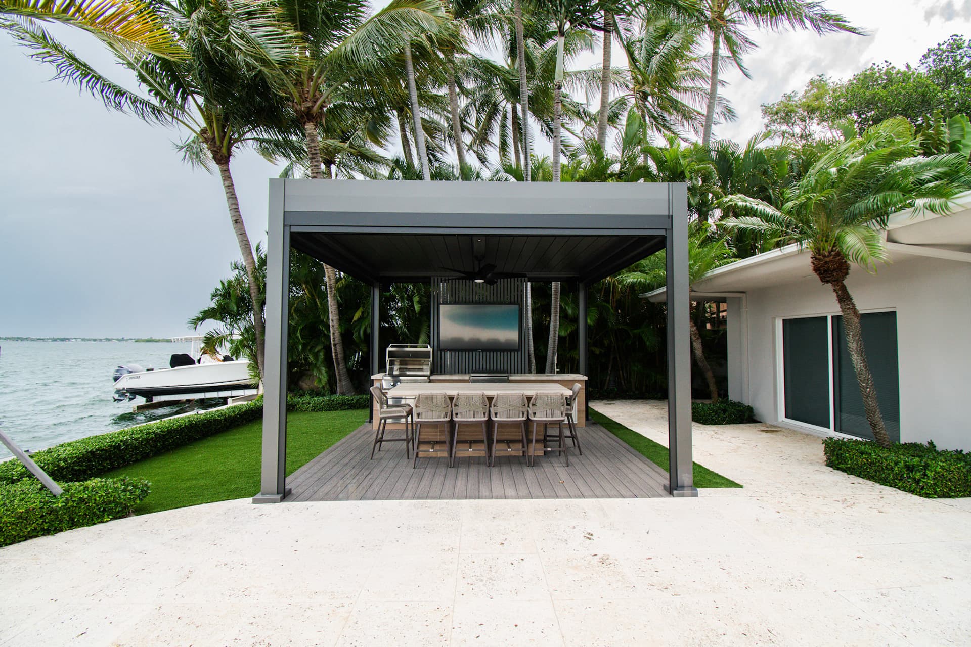 Miami Beach Waterfront - Photo 14
