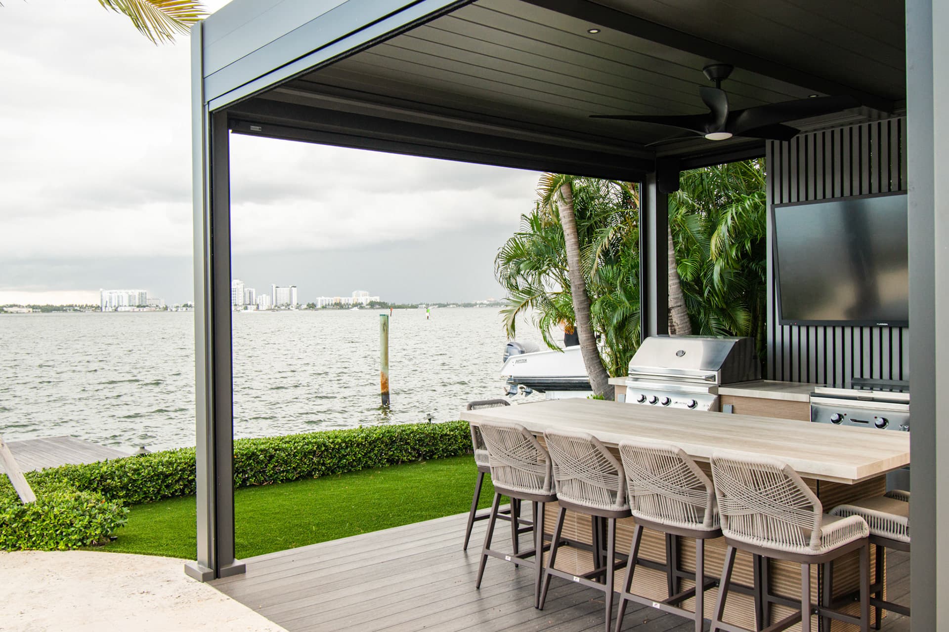 Miami Beach Waterfront - Photo 15