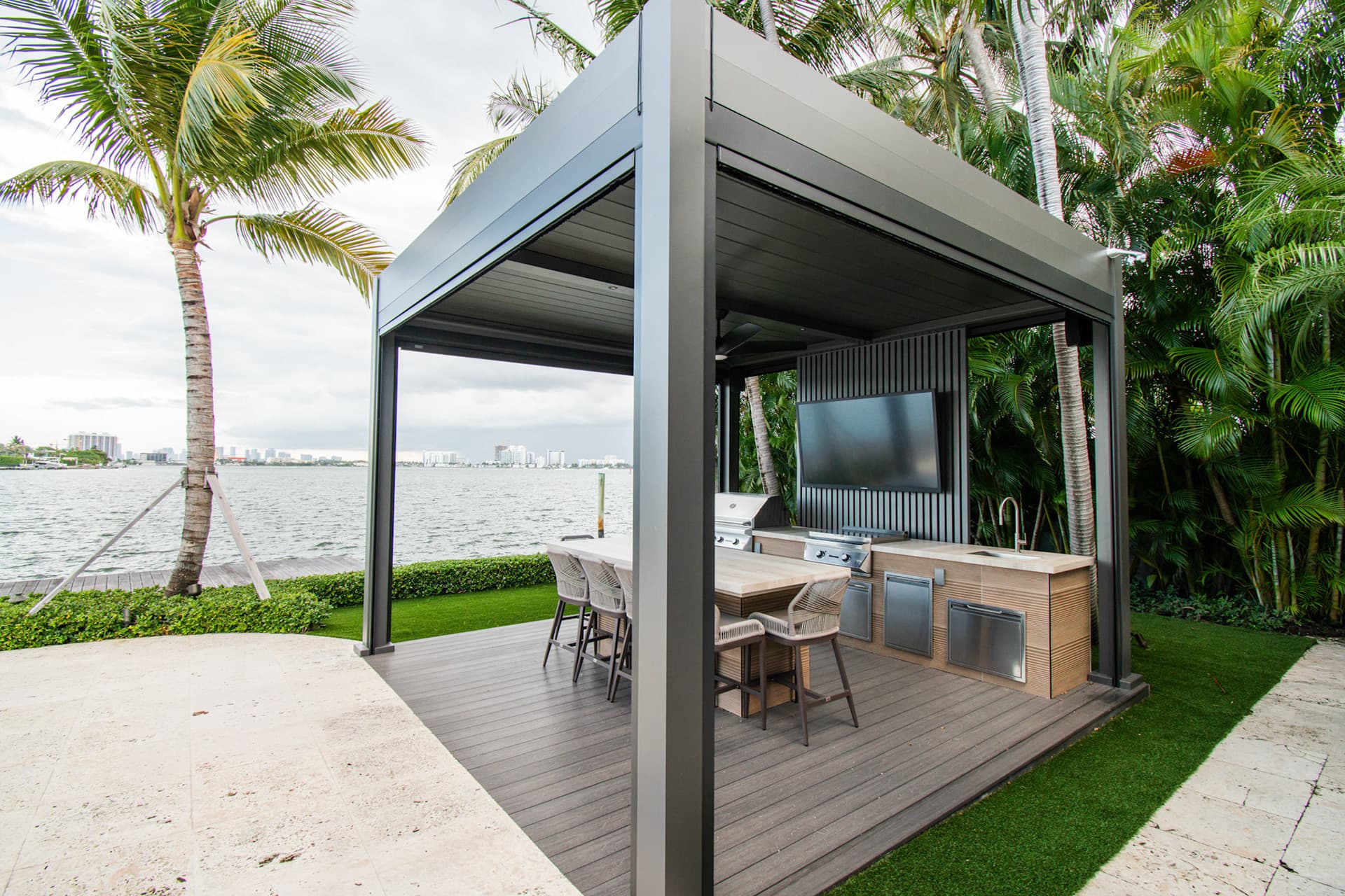 Miami Beach Waterfront - Photo 18