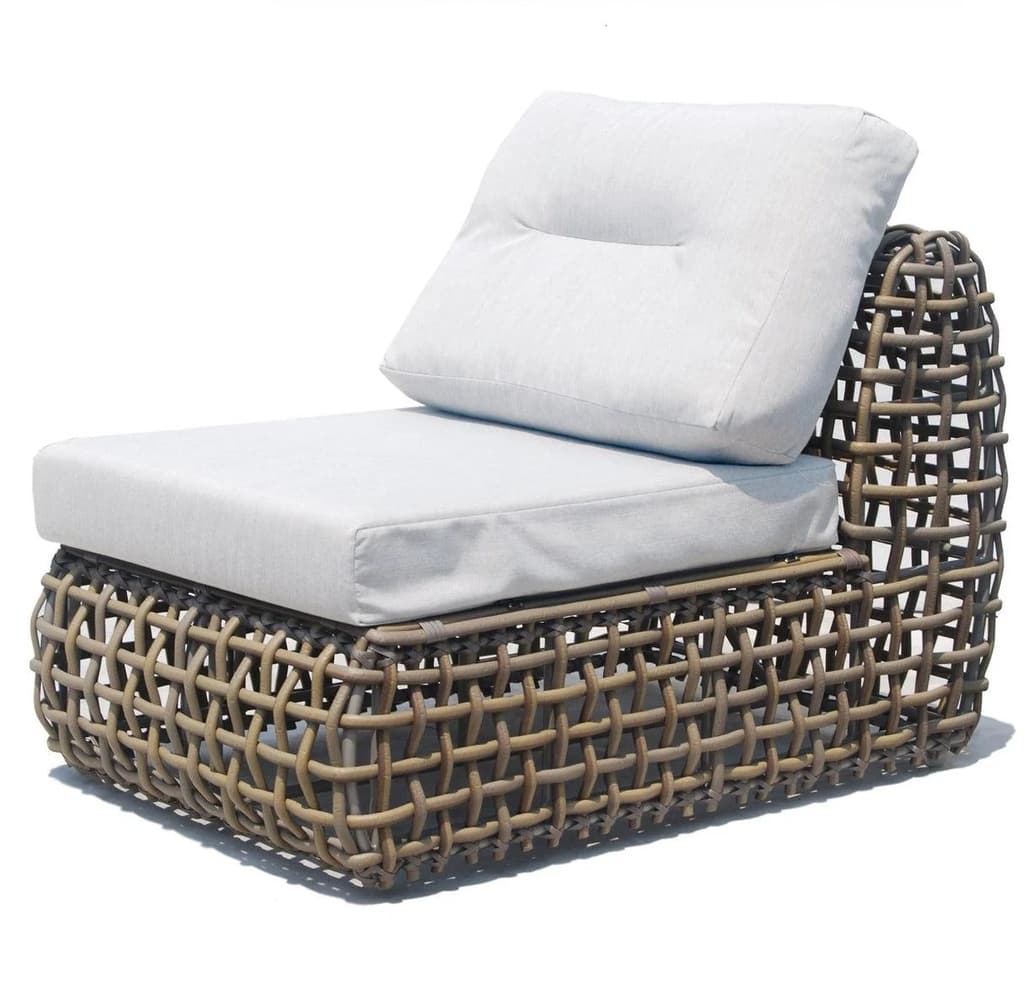 Skyline Design Dynasty Center With Cushion