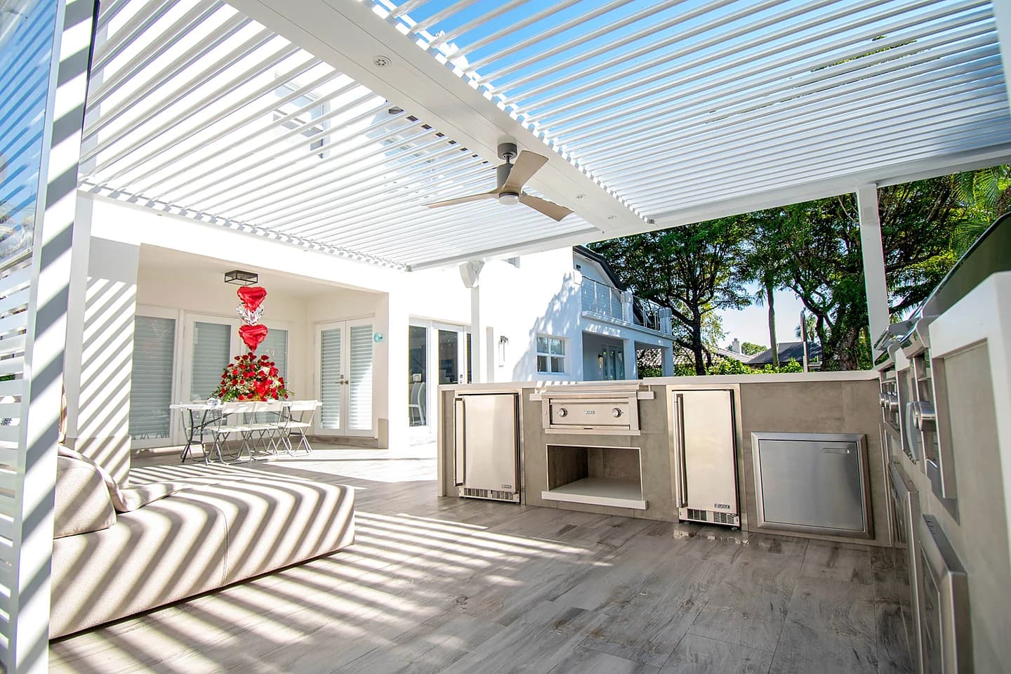 Outdoor kitchen in Doral