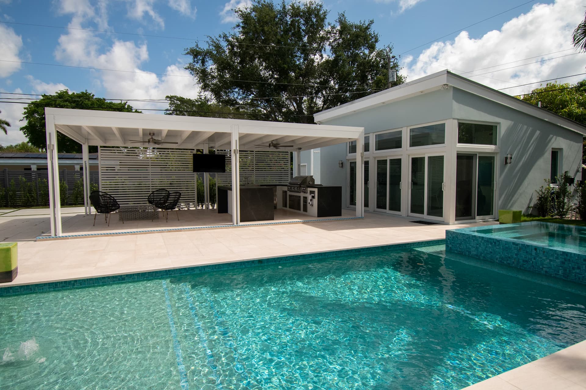 Miami · Pool + outdoor kitchen