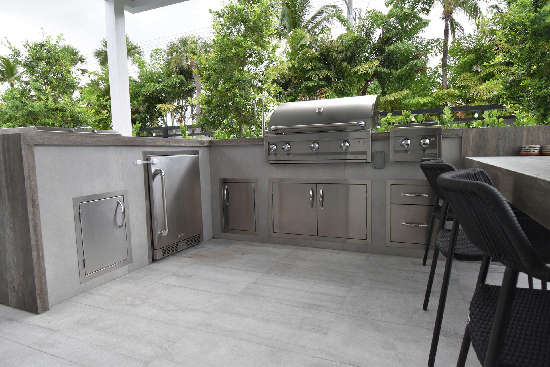 Doral Modern - Photo 6