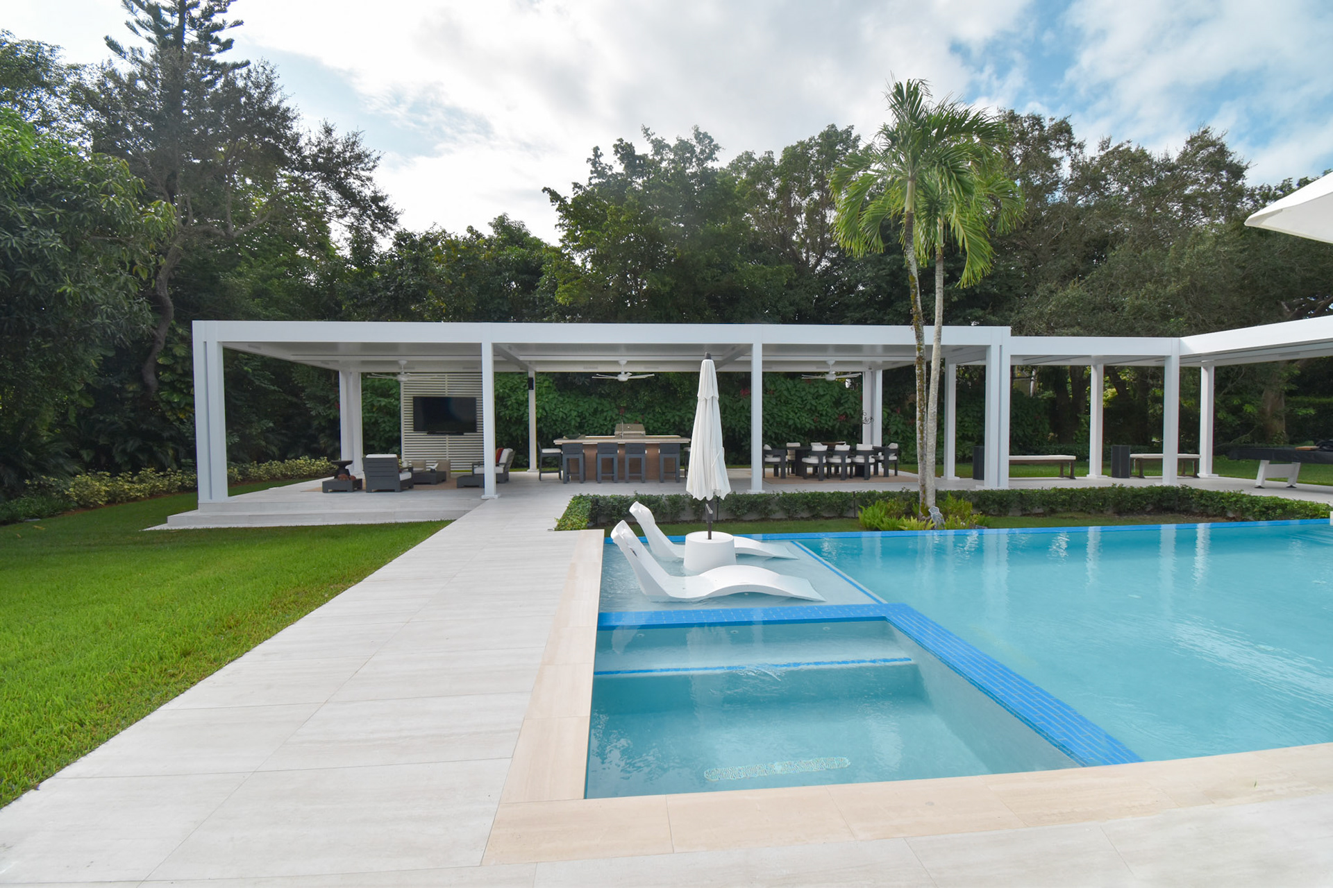 Pinecrest Villa - Photo 8