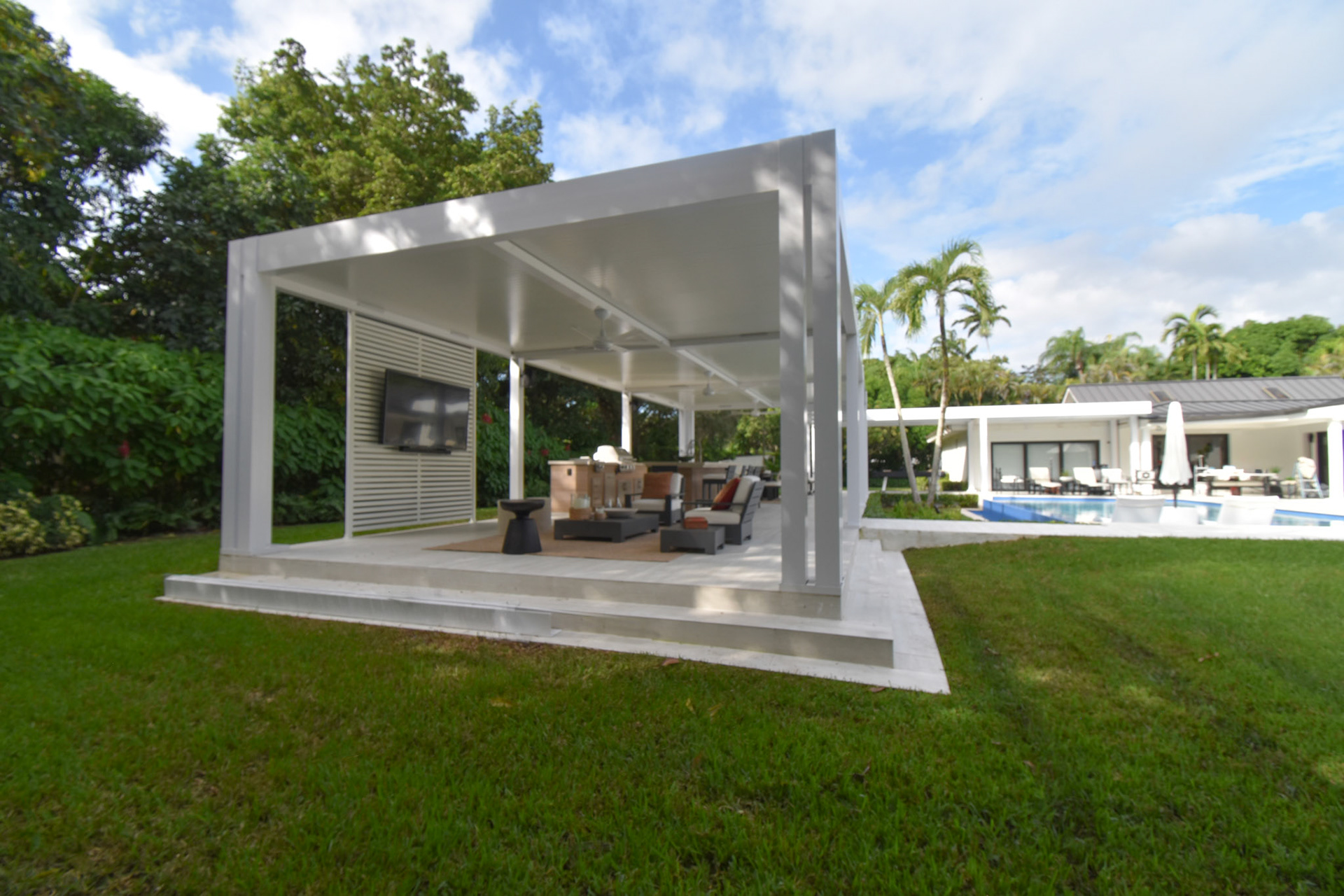 Pinecrest Villa - Photo 11