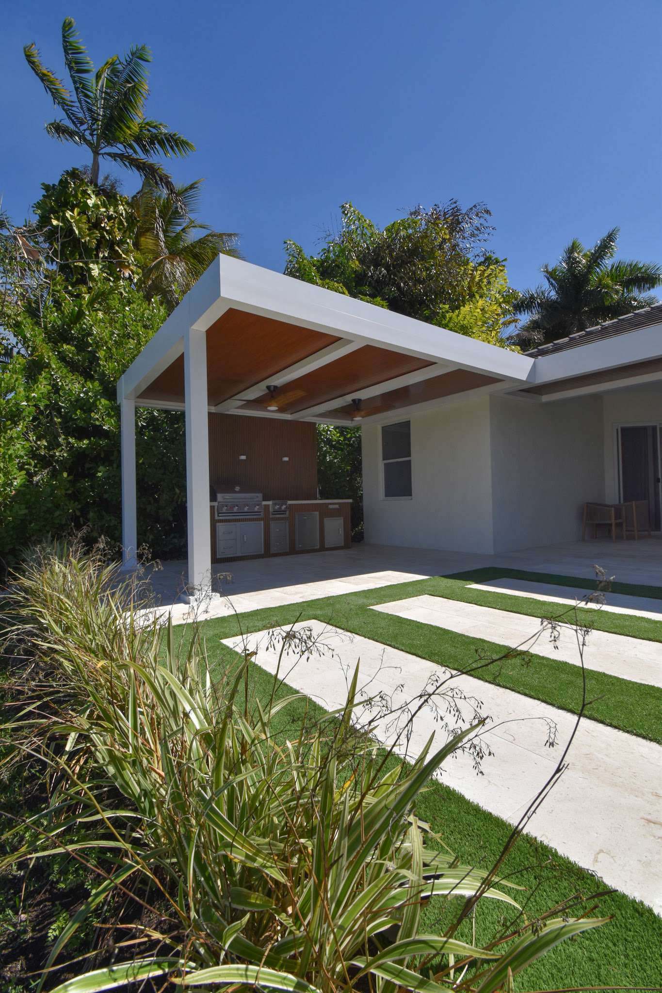 Weston Modern - Photo 6