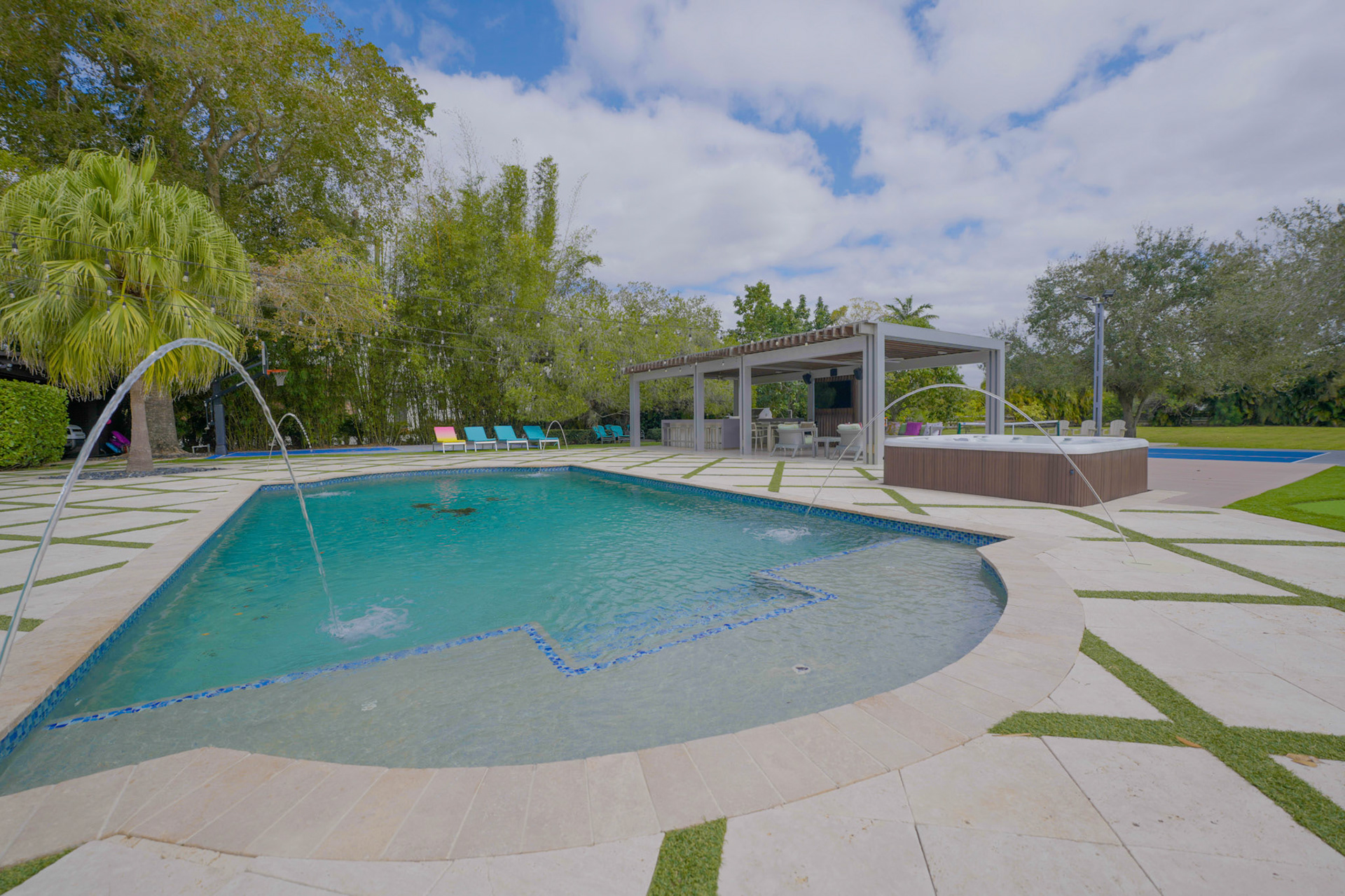 South Florida Estate - Photo 12