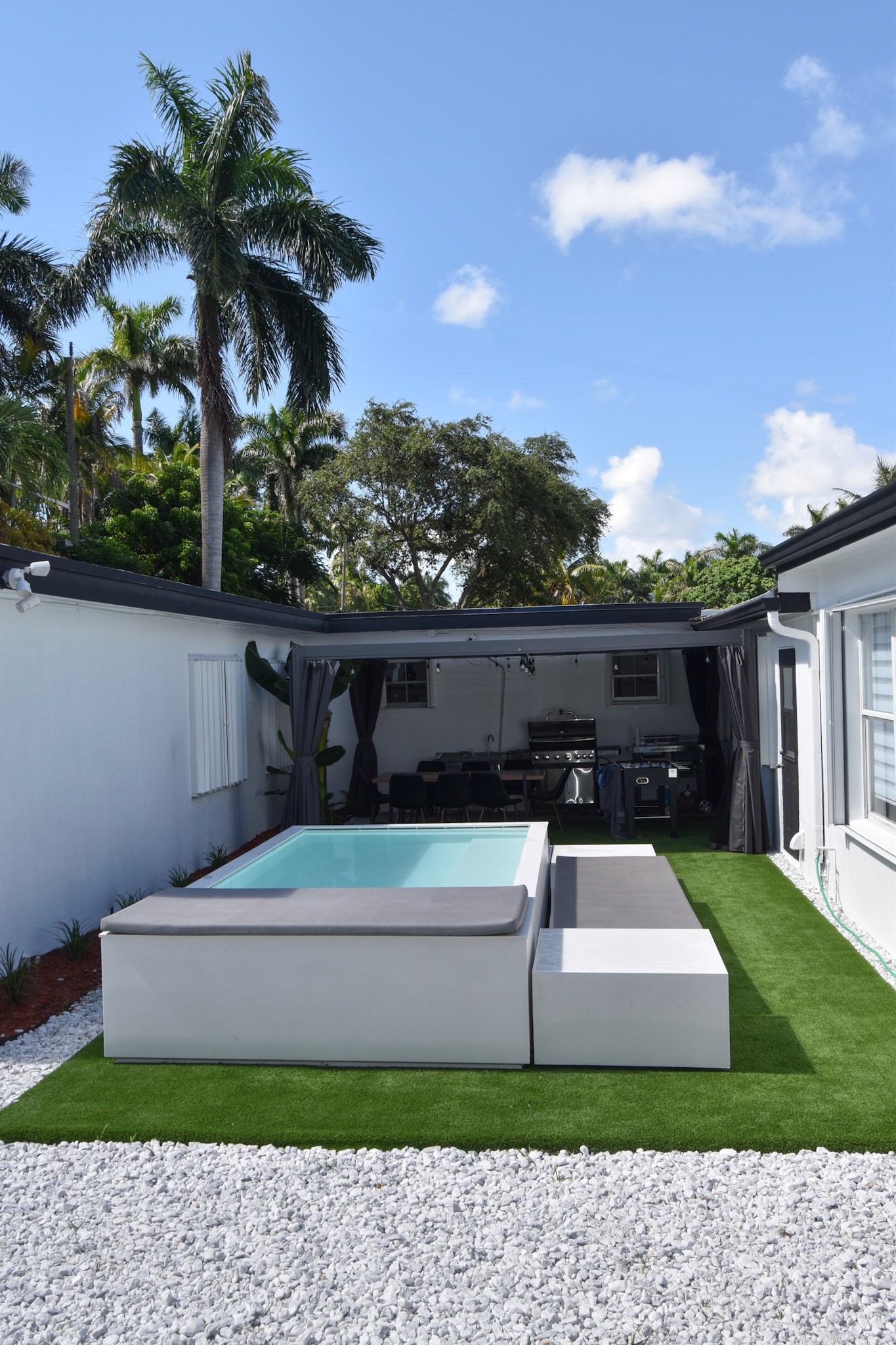 Hollywood Estate - Photo 7