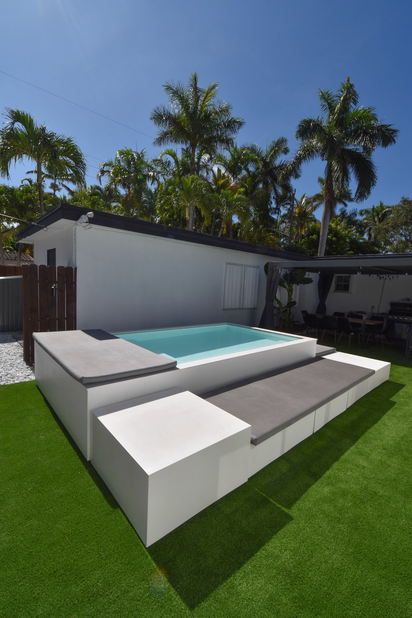 Hollywood Estate - Photo 11