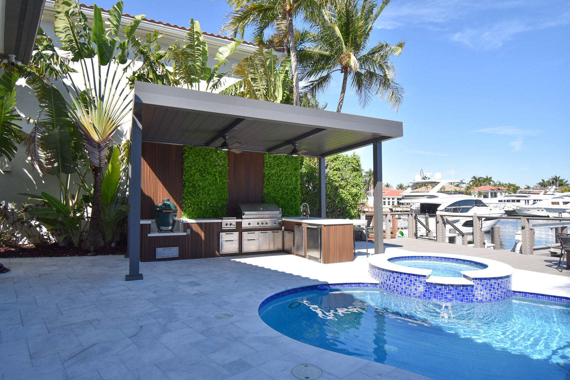 Hollywood Residence - Photo 12