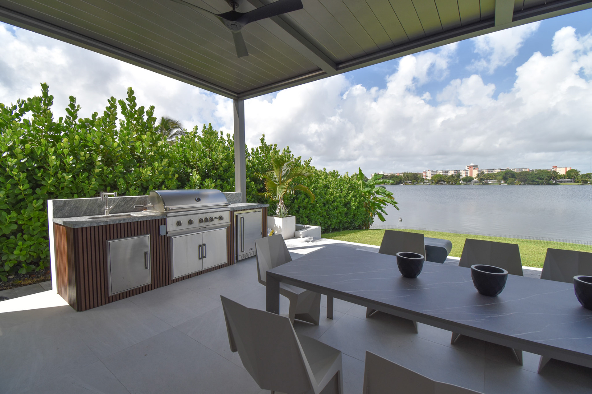 North Miami Villa - Photo 10