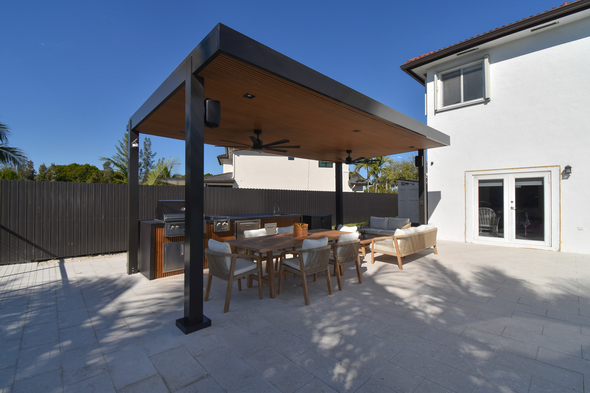 Kendall West Home - Photo 9